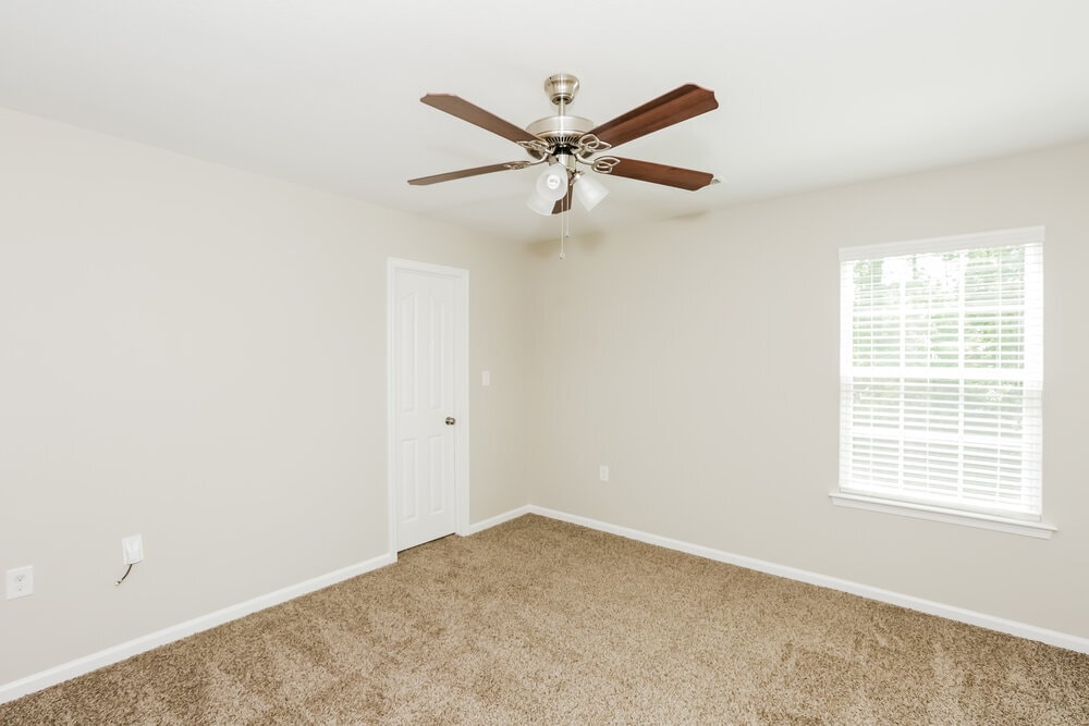 Building Photo - 9535 Eagle Feathers Drive