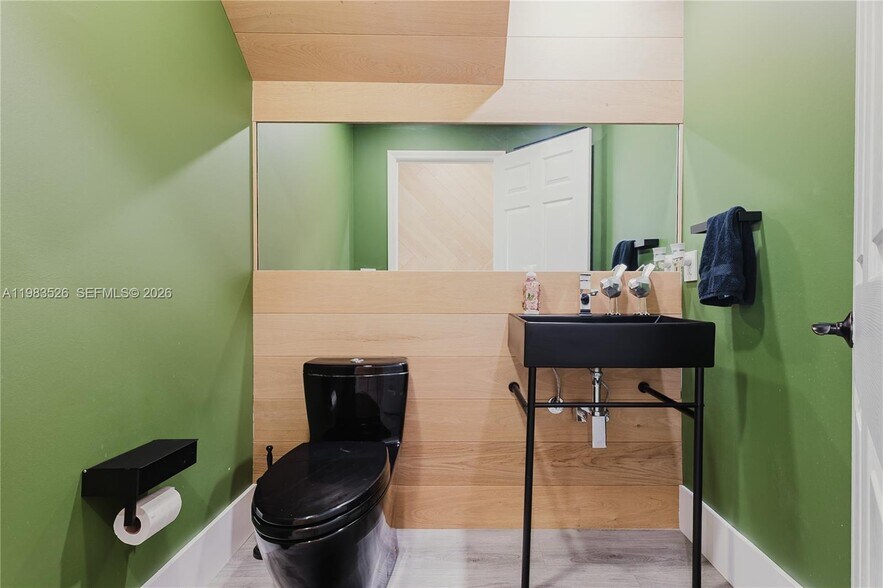 Building Photo - 12735 SW 49th Ct