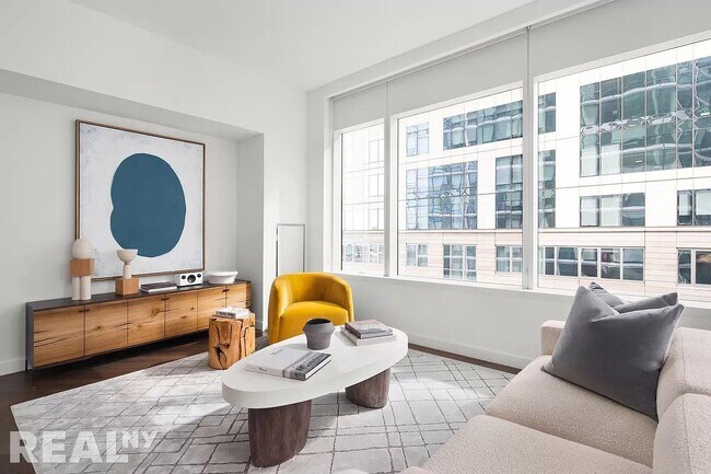 Building Photo - 400 West 61st Street