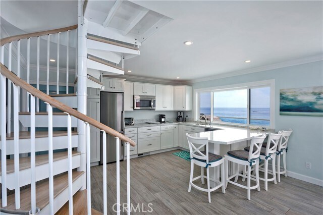 Building Photo - 1249 Ocean Front