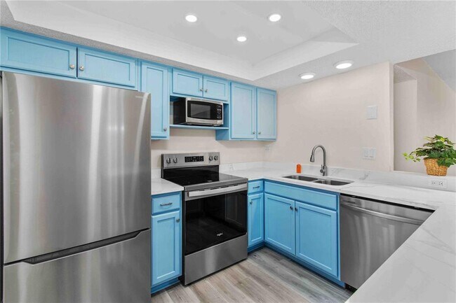 Building Photo - 500 Treasure Island Causeway