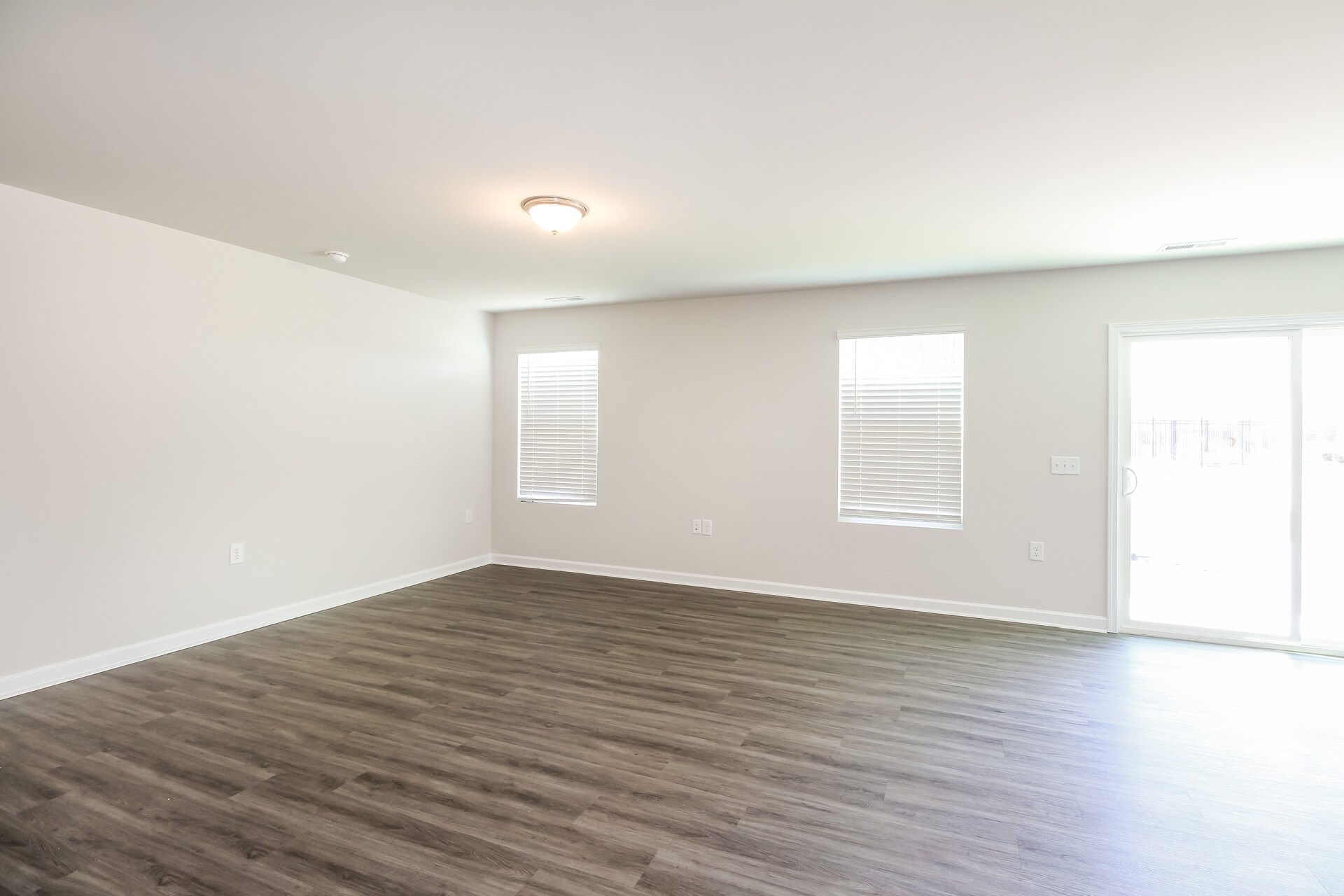 Building Photo - 2918 Ember Brooke Ct