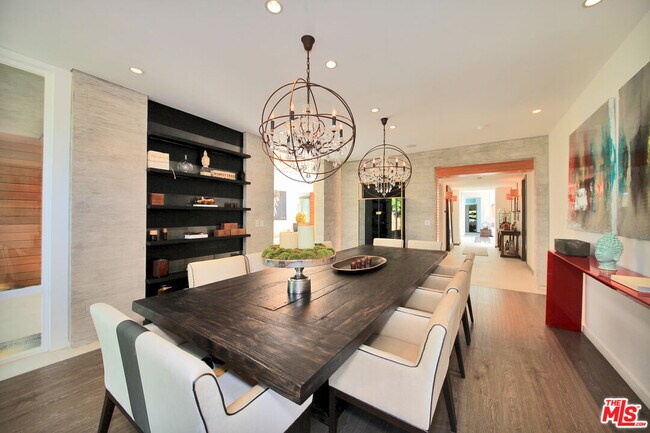 Building Photo - 3054 Elvido Dr