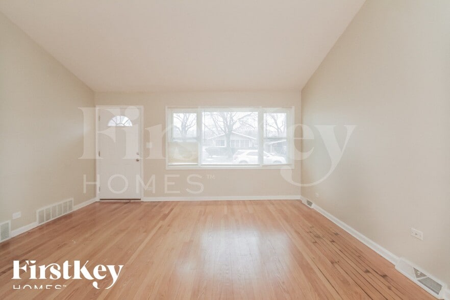 Building Photo - 3434 218th St