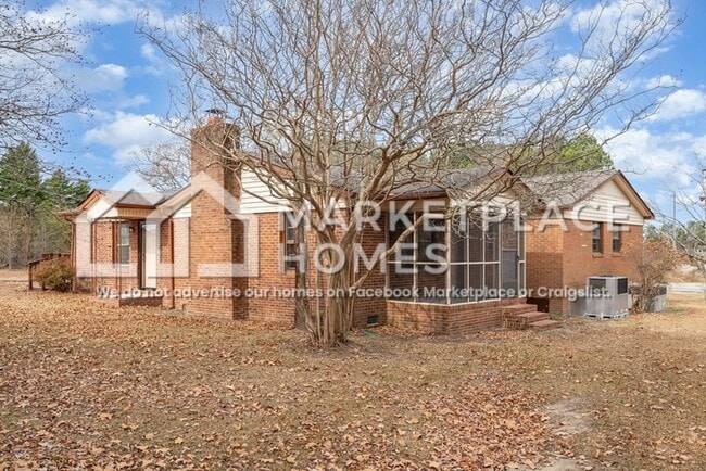 Building Photo - 33991 SC-9