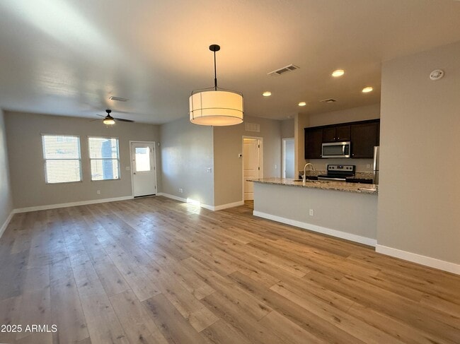 Building Photo - 2720 E Omega Dr