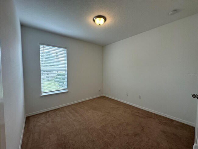 Building Photo - 2445 Beacon Landing Cir