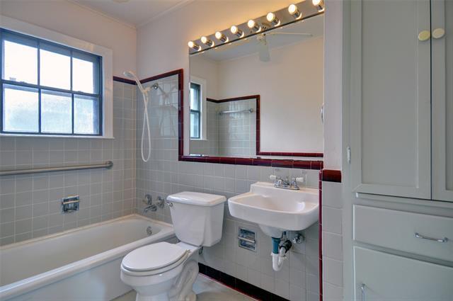 Building Photo - 3629 W Gambrell St