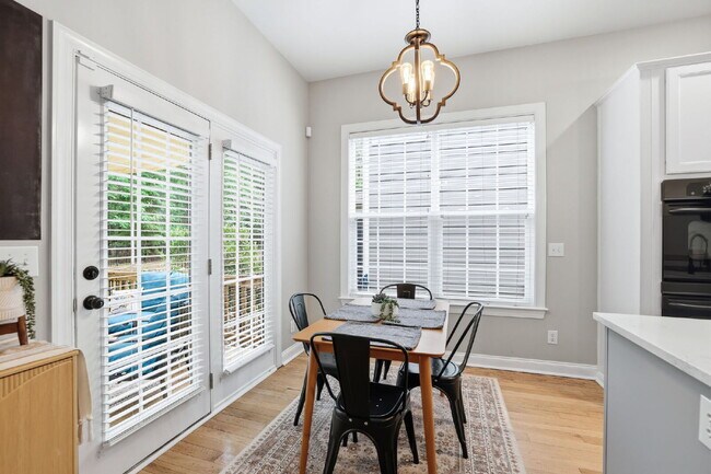 Building Photo - Welcome Home to 8626 Sagekirk Ct