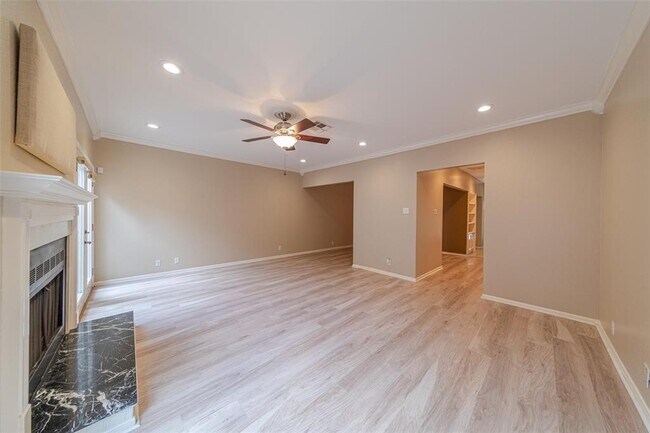 Building Photo - 2444 Bering Dr