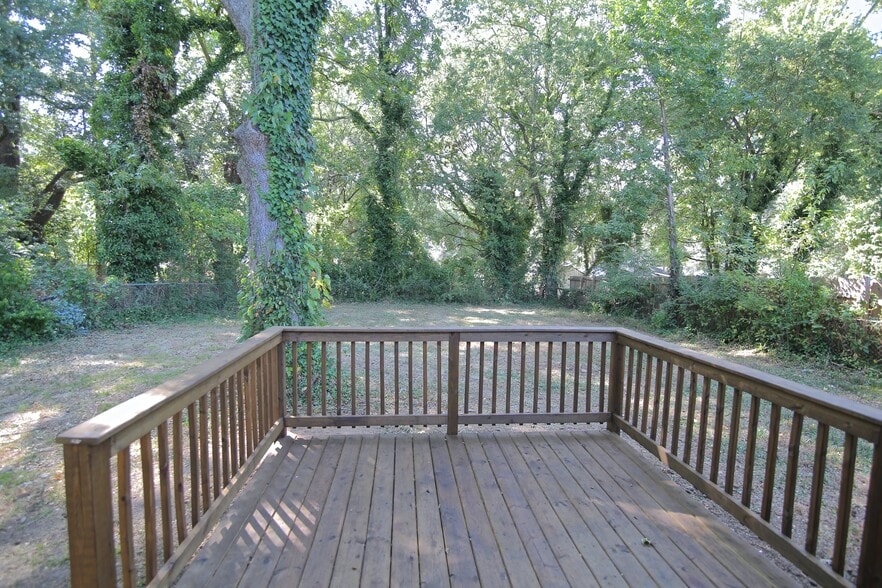 Rear deck and back yard - 1163 Oakland Dr SW