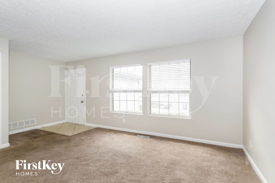 Building Photo - 560 Corral Gate Ct