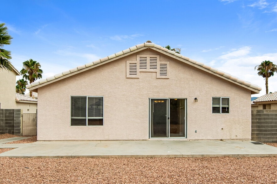 Building Photo - 7409 Hickory Hills Dr
