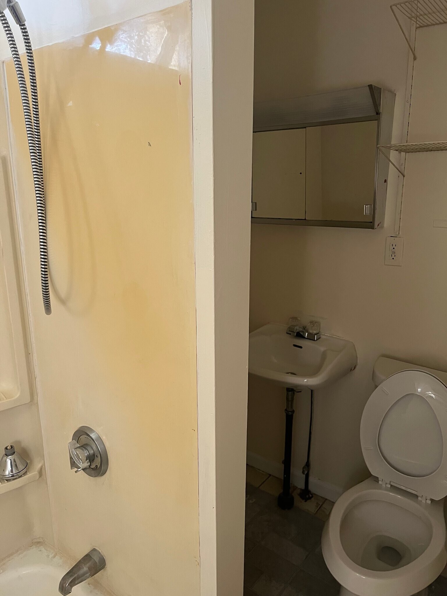 Building Photo - 14 Beacon St