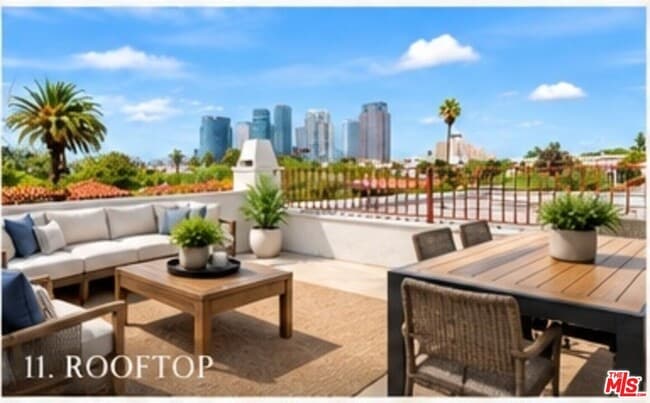 Building Photo - 10389 Almayo Ave