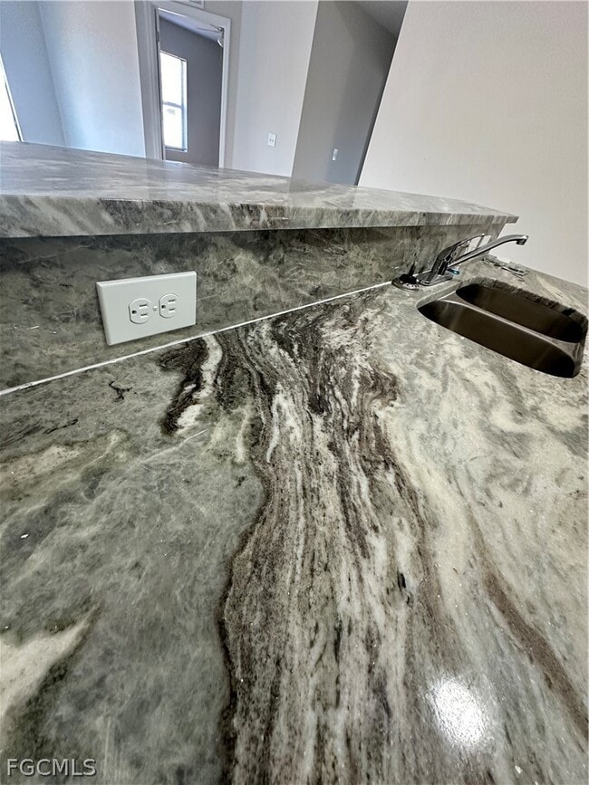 Building Photo - 1131 SW 16th Terrace