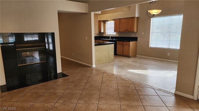 Building Photo - 5709 Spicewood Cir