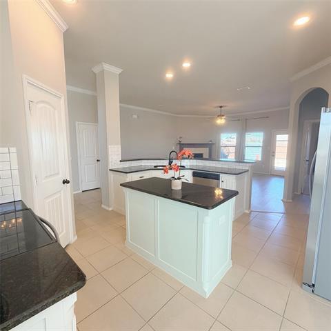 Building Photo - 312 Portland Ct