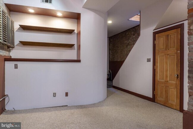 Building Photo - 1625 Brandywine St