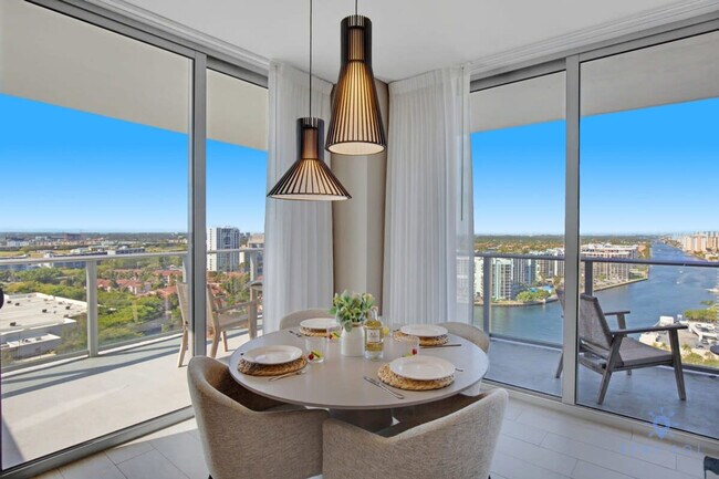 Building Photo - 4010 S Ocean Dr