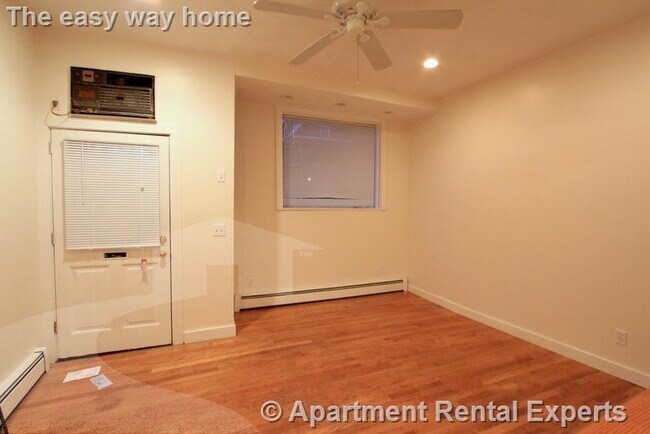 Building Photo - 302 Highland Ave