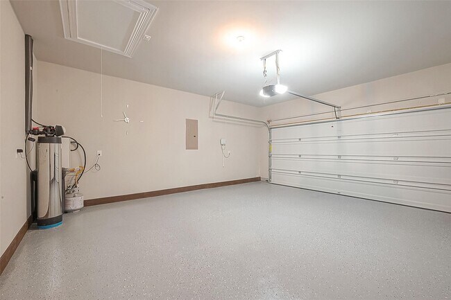 Building Photo - 7446 French Quarter Ct