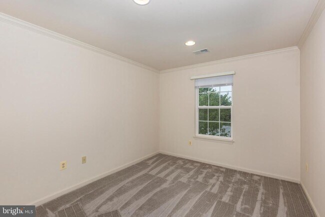 Building Photo - 3815 Sunnyfield Ct