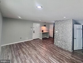 Building Photo - 24 Navajo Ct