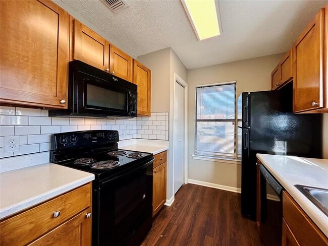 Building Photo - 8905 Schick Rd