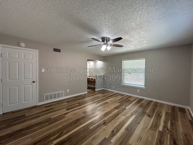 Building Photo - 1516 Oakridge Ct W