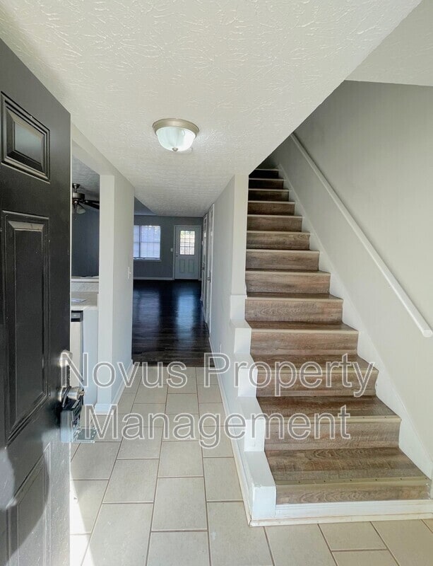 Building Photo - 709 South St