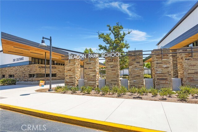 Building Photo - 148 Acamar