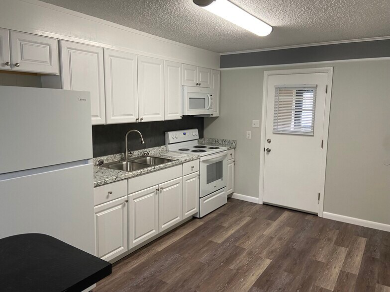 Building Photo - 59 Polk Cir