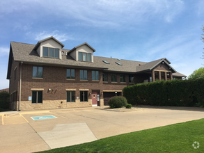 Building Photo - 806 Cross Park Ave