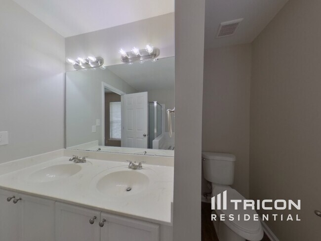 Building Photo - 3709 Bentley Pl