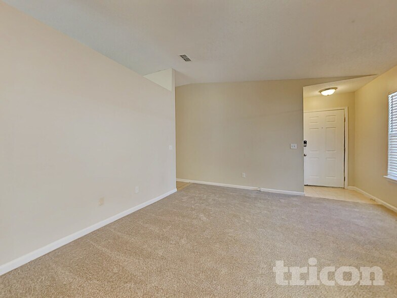 Building Photo - 1293 Munson Cove Dr