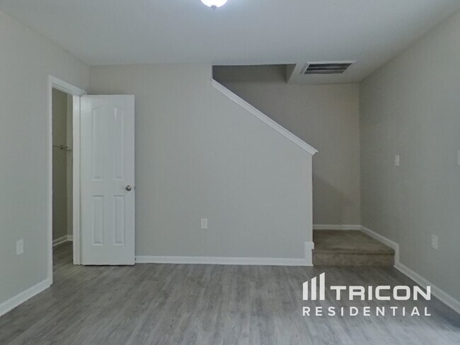 Building Photo - 1417 Jordans Pond Ln