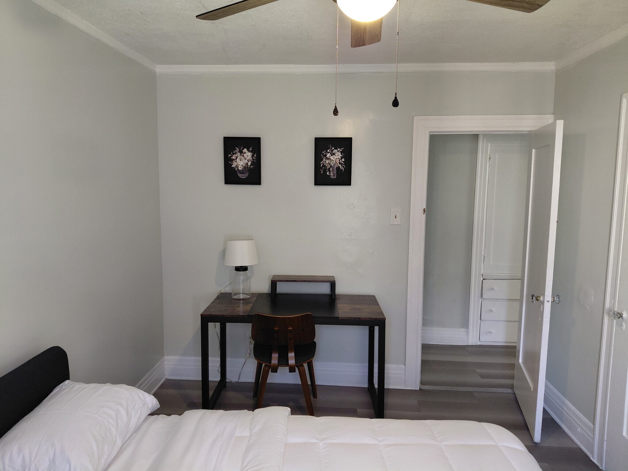 Building Photo - 2627 Buckingham Rd