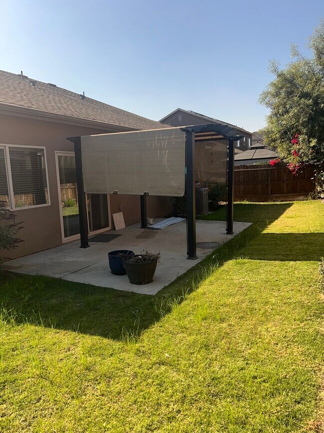 Building Photo - Charming Loma Vista Home