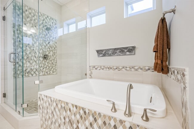 Building Photo - 809 Leavenworth Ave