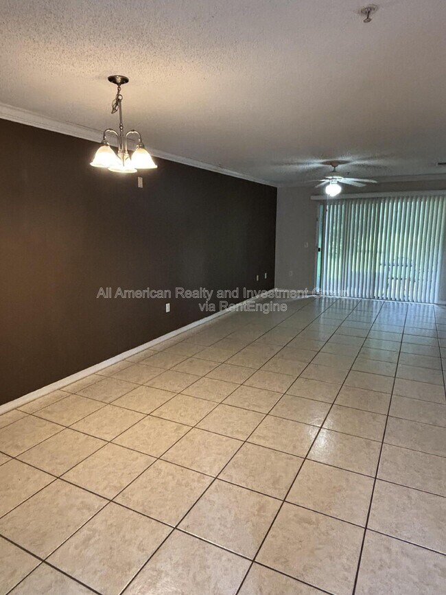 Building Photo - 4274 Calinda Ln