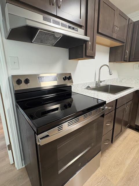 Building Photo - 100 Kazmira Ct