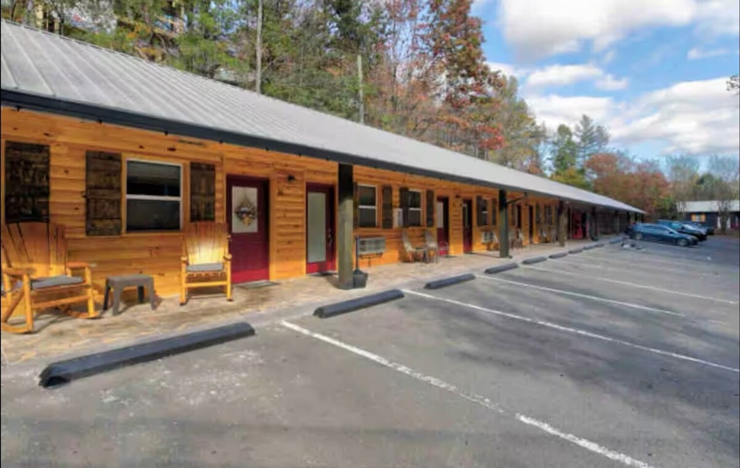 Building Photo - 2020 Ridge Rd
