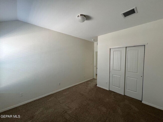 Building Photo - 1313 Meadow Rd