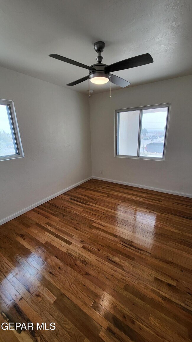 Building Photo - 3531 Harrison Ave