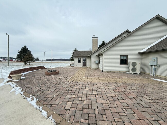 Building Photo - Home for Rent by Capital Property Management