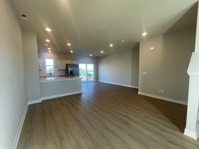 Building Photo - Townhome for Rent in Papillion
