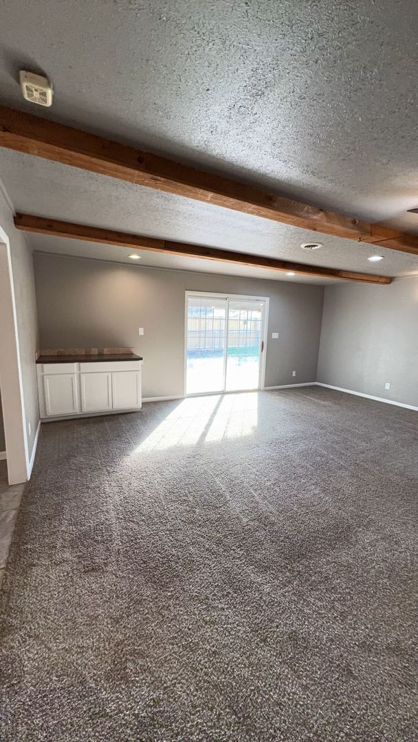 Building Photo - 1720 Pawhuska Ave