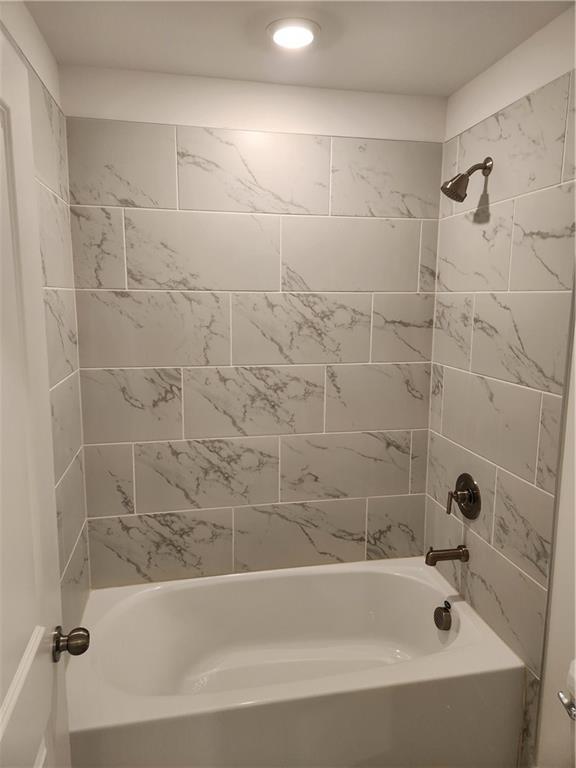 Building Photo - 301 Fraley Dr