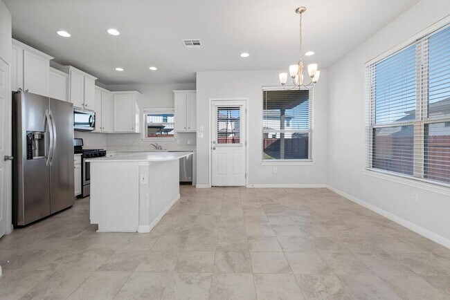 Building Photo - 213 Mayney Ln.